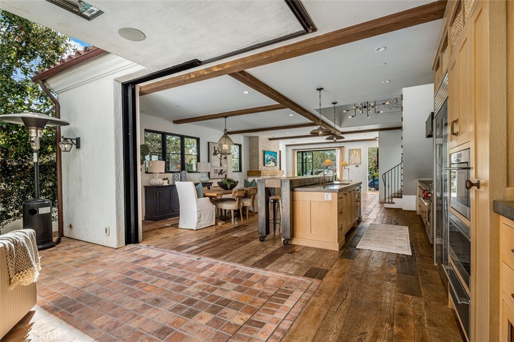 Corona del Mar North of PCH (CNHW) - Residential