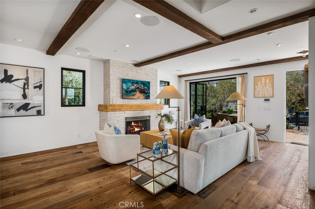 Corona del Mar North of PCH (CNHW) - Residential