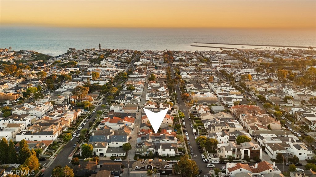 Corona del Mar North of PCH (CNHW) - Residential