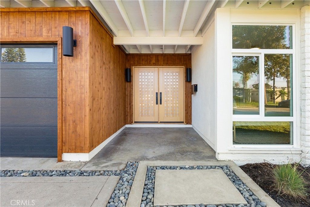 Photo of 734 W Maplewood Ave, Fullerton, CA 92832 (MLS # PW25254422)