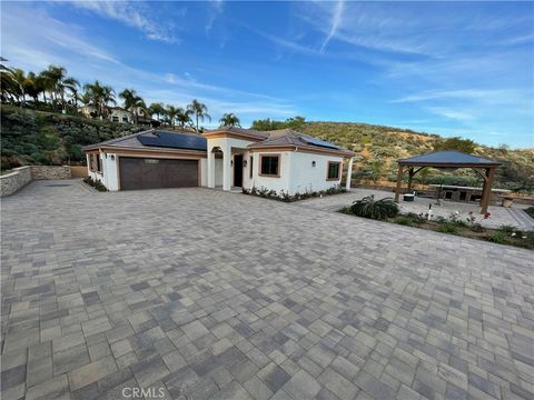 Photo of 2601 Steven Dr #2, Corona, CA 92879 (MLS # IV26018006)