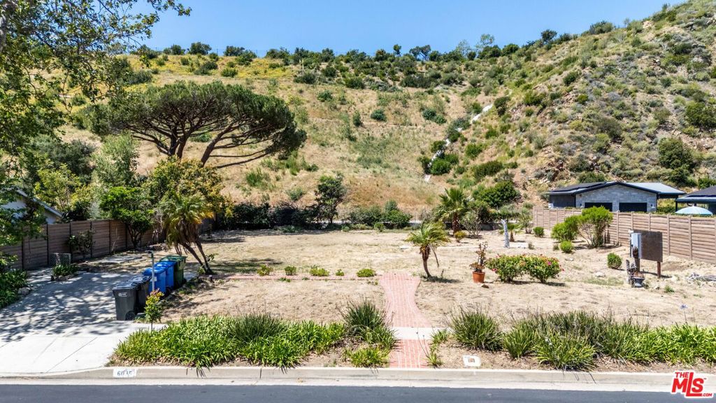 6035 Paseo Canyon Drive