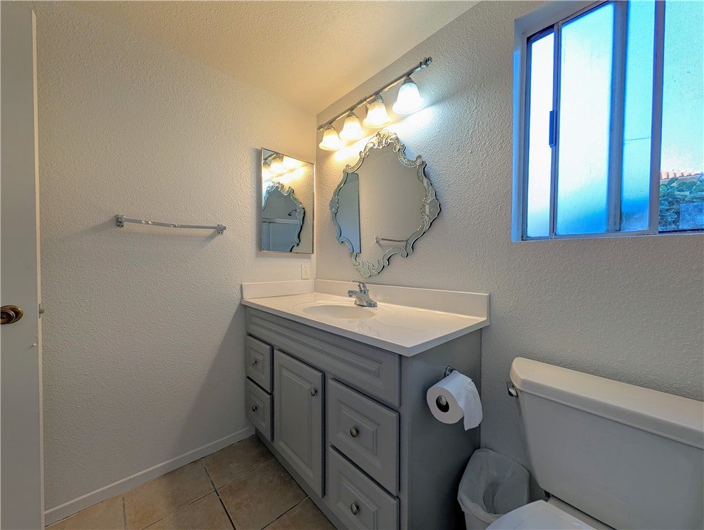 3299 Via Carrizo B