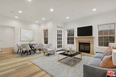 Photo of 423 Arnaz Drive #102, Los Angeles, CA 90048 (MLS # 26827905)