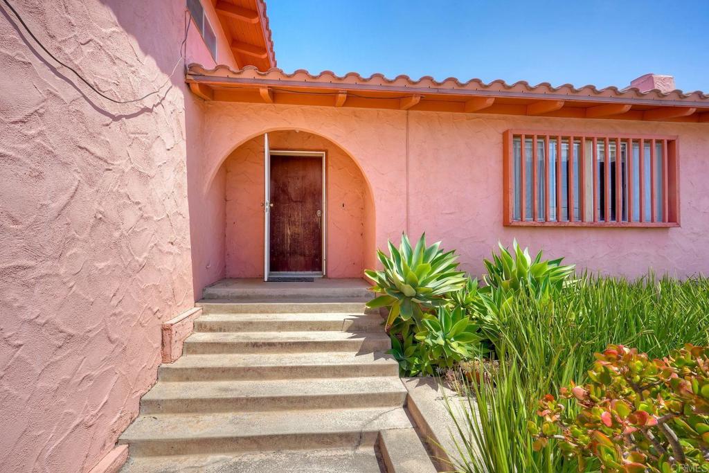 2302 Greenbrier Drive