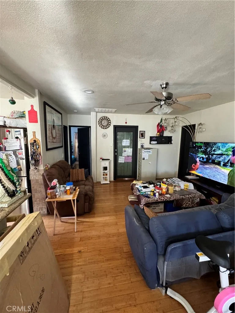 Carson, California 90745, United States, 3 Bedrooms Bedrooms, ,2 BathroomsBathrooms,Residential,Active,237539