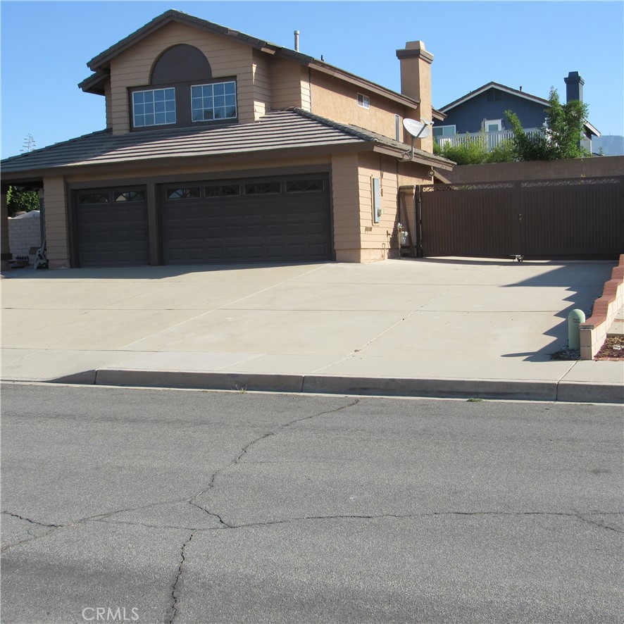 2540 W Via Bello Drive