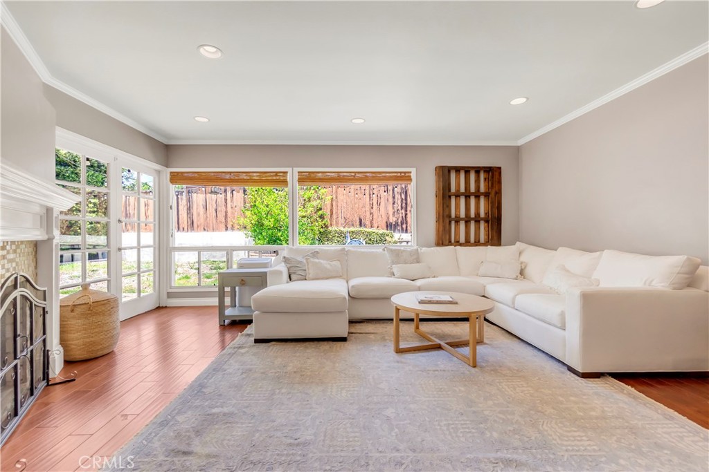 1709 Espinosa Circle