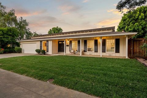 Photo of 3397 Ivan Way, Mountain View, CA 94040 (MLS # ML82045274)