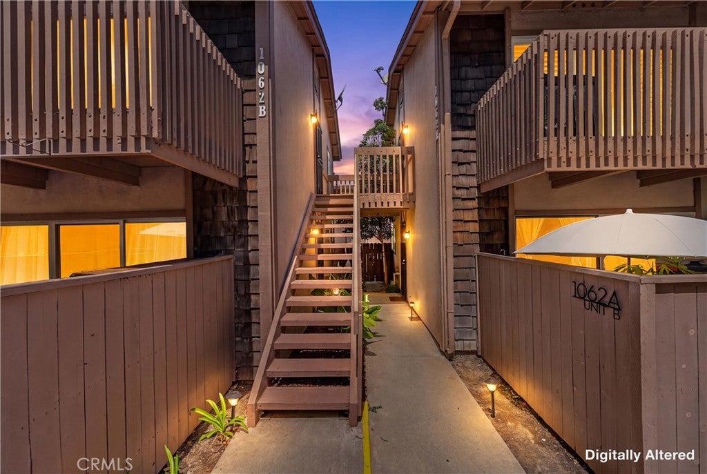 1062 A Cabrillo Park DR
