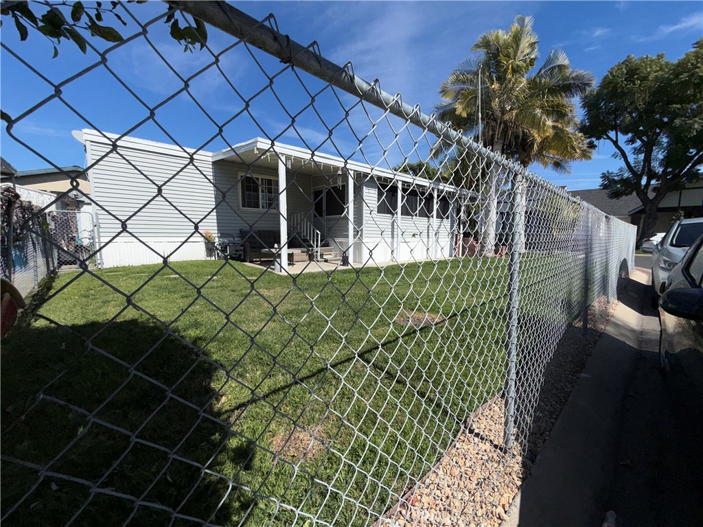 32742 Alipaz Street 75