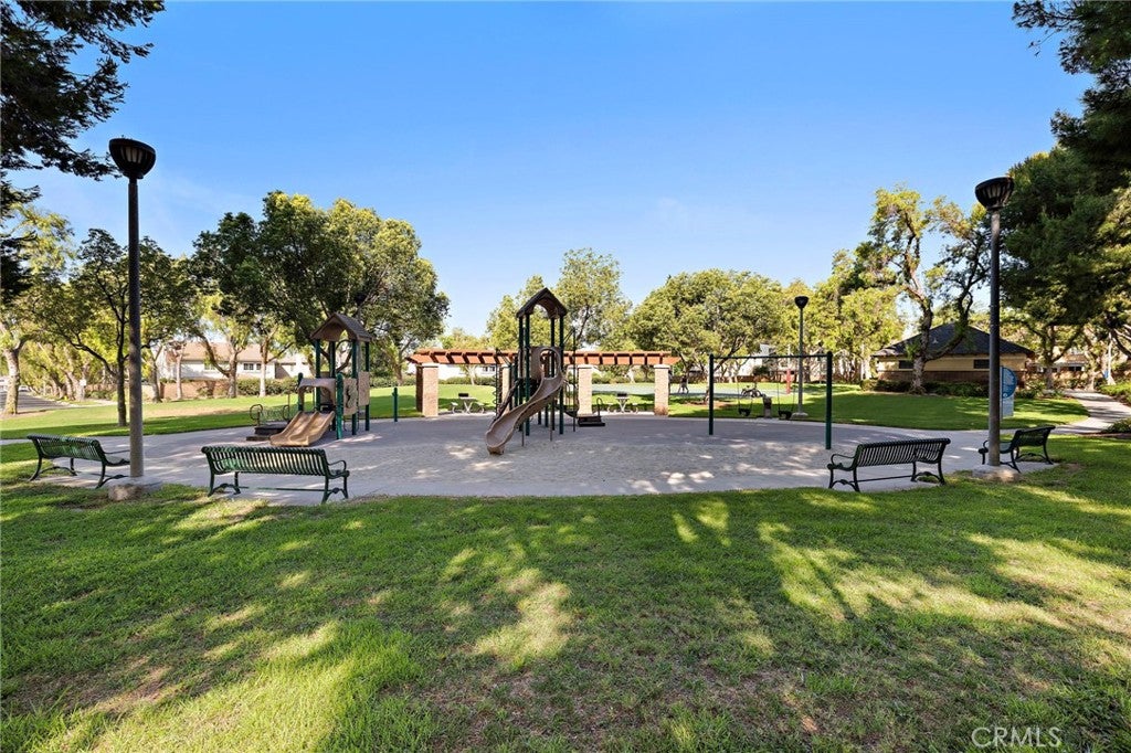 23 Amoret, Irvine CA 92602 - Photo 32