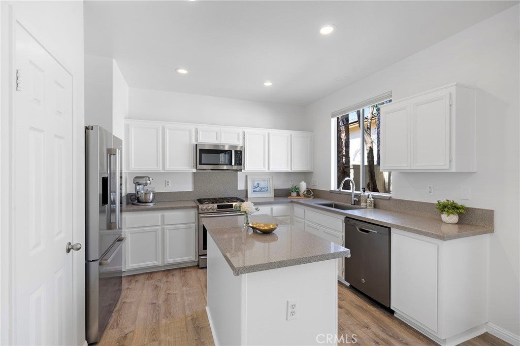 23 Amoret, Irvine CA 92602 - Photo 11