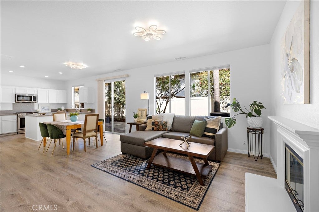 23 Amoret, Irvine CA 92602 - Photo 7