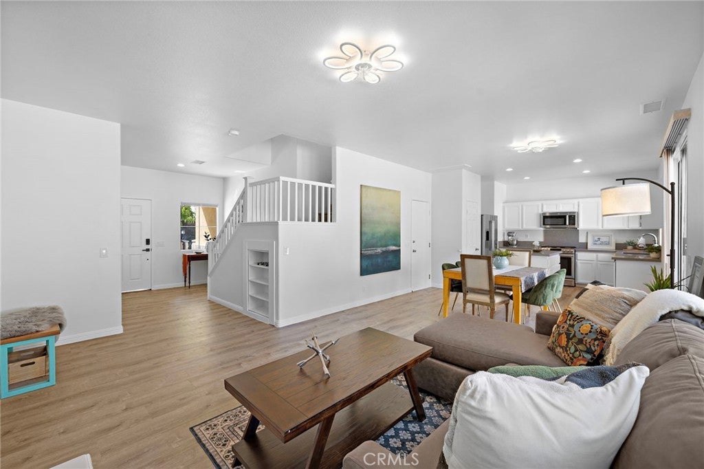 23 Amoret, Irvine CA 92602 - Photo 8