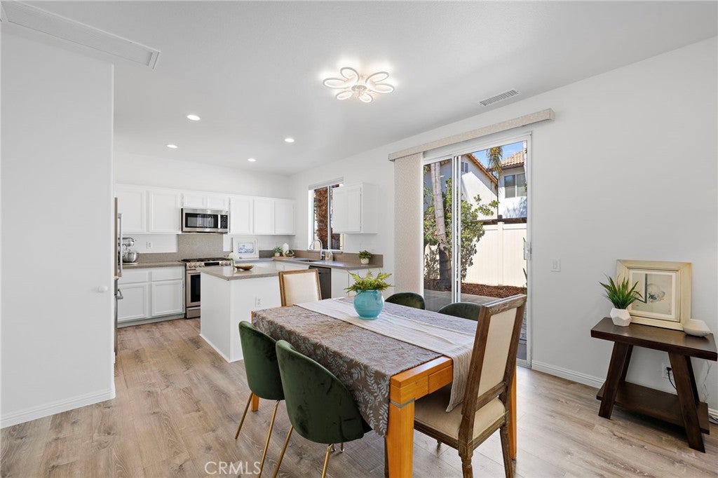 23 Amoret, Irvine CA 92602 - Photo 9