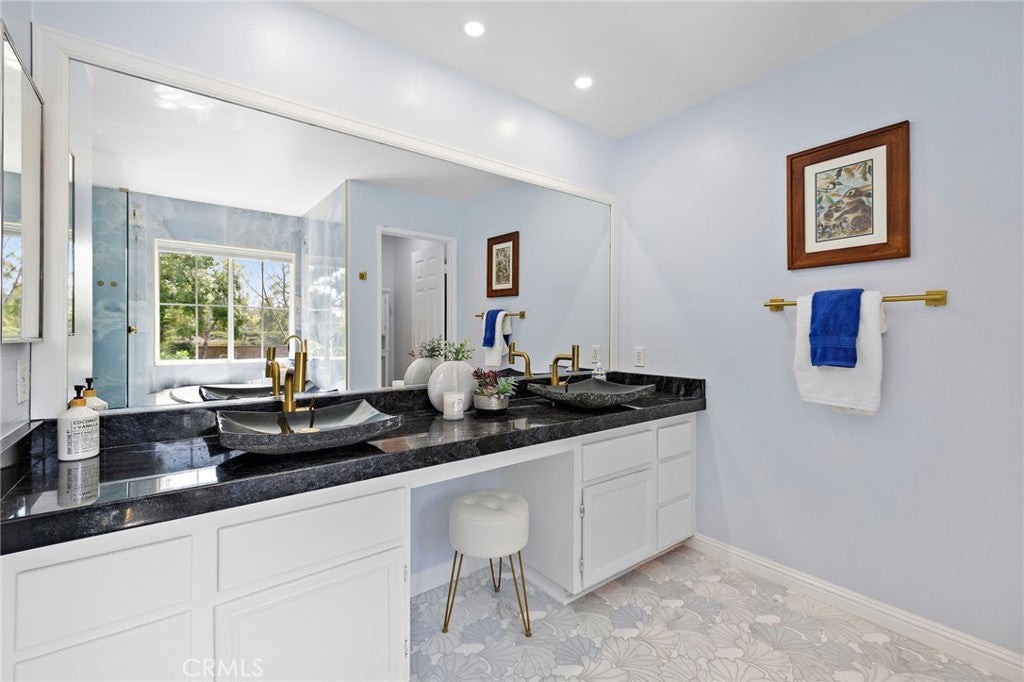 23 Amoret, Irvine CA 92602 - Photo 22