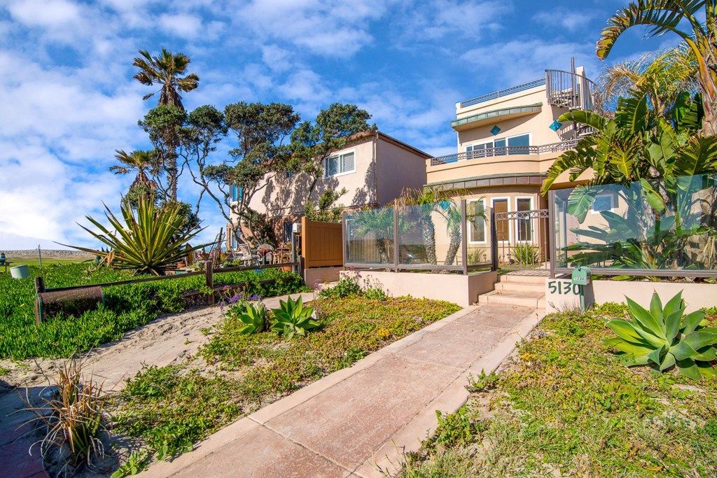 listing image 130724553554651859222