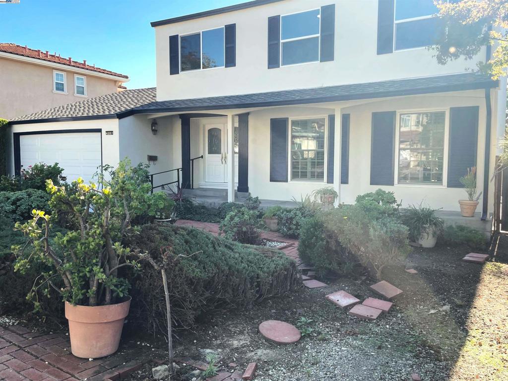 41997 Via San Gabriel