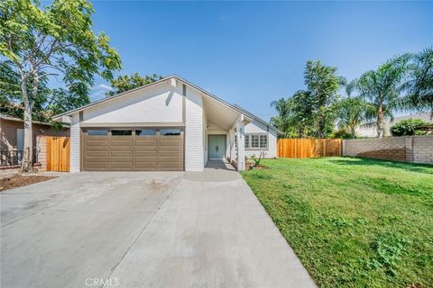 Photo of 4037 Weyer Street, Riverside, CA 92501 (MLS # IG25223582) Photo of 4037 Weyer Street, Riverside, CA 92501 (MLS # IG25223582)