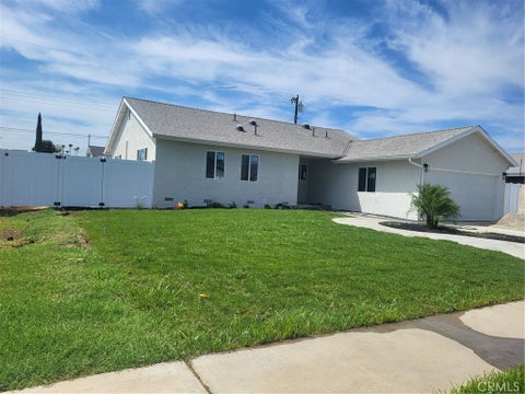 Photo of 313 Stardust DR, Placentia, CA 92870 (MLS # DW26189472)