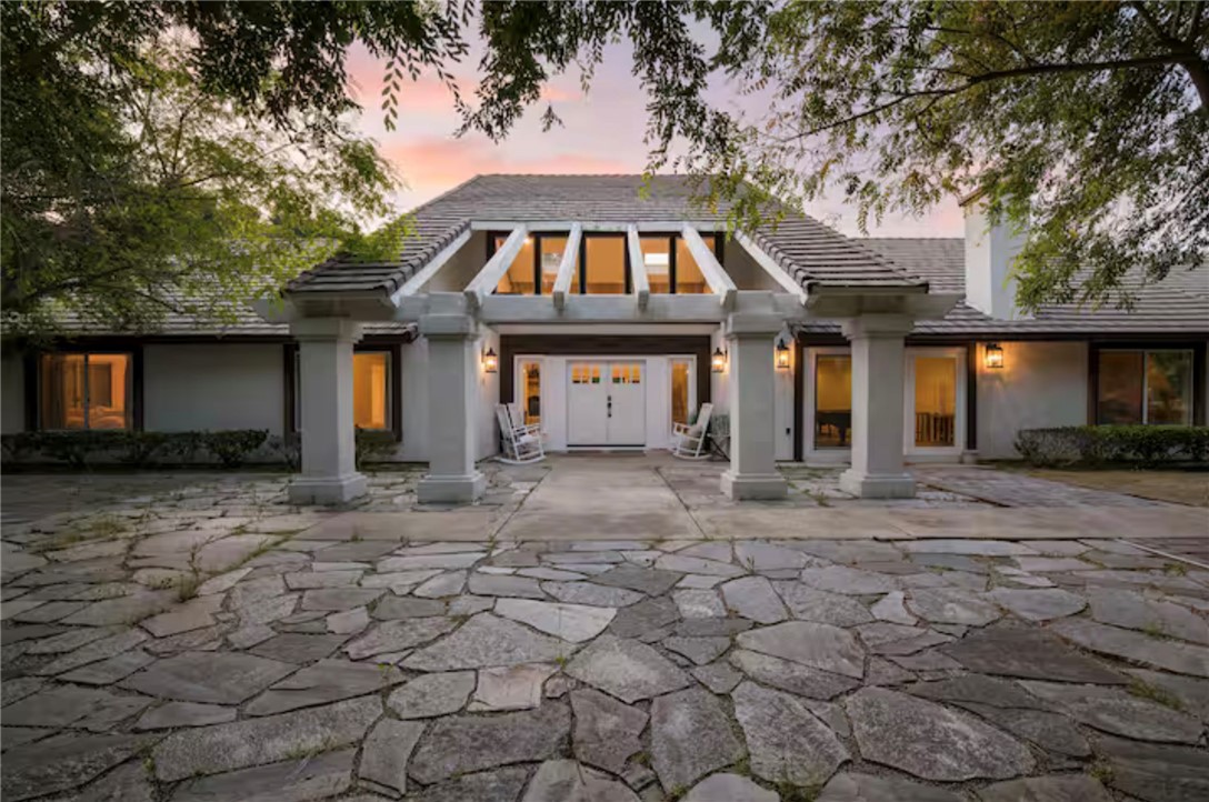 46245 Buenos Campos Dr