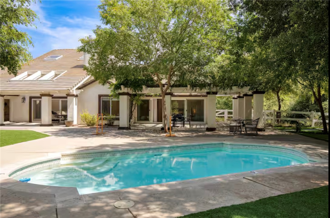 46245 Buenos Campos Dr
