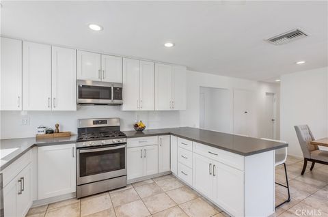 Tiny photo for 24131 Kittridge St, West Hills, CA 91307 (MLS # SR26046597)