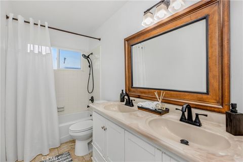 Tiny photo for 24131 Kittridge St, West Hills, CA 91307 (MLS # SR26046597)