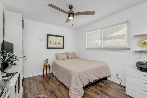 Tiny photo for 24131 Kittridge St, West Hills, CA 91307 (MLS # SR26046597)