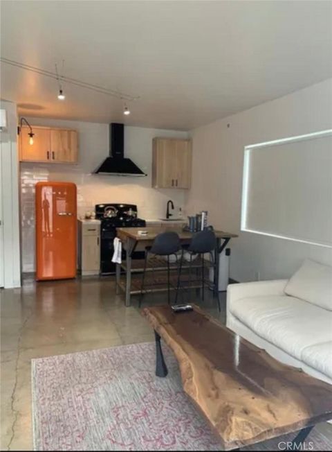 Tiny photo for 24131 Kittridge St, West Hills, CA 91307 (MLS # SR26046597)