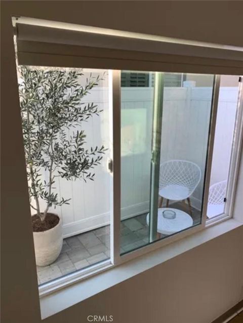 Tiny photo for 24131 Kittridge St, West Hills, CA 91307 (MLS # SR26046597)