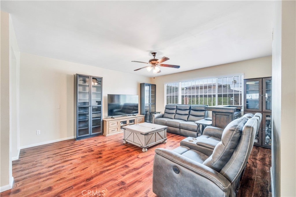 811 W Poplar Street