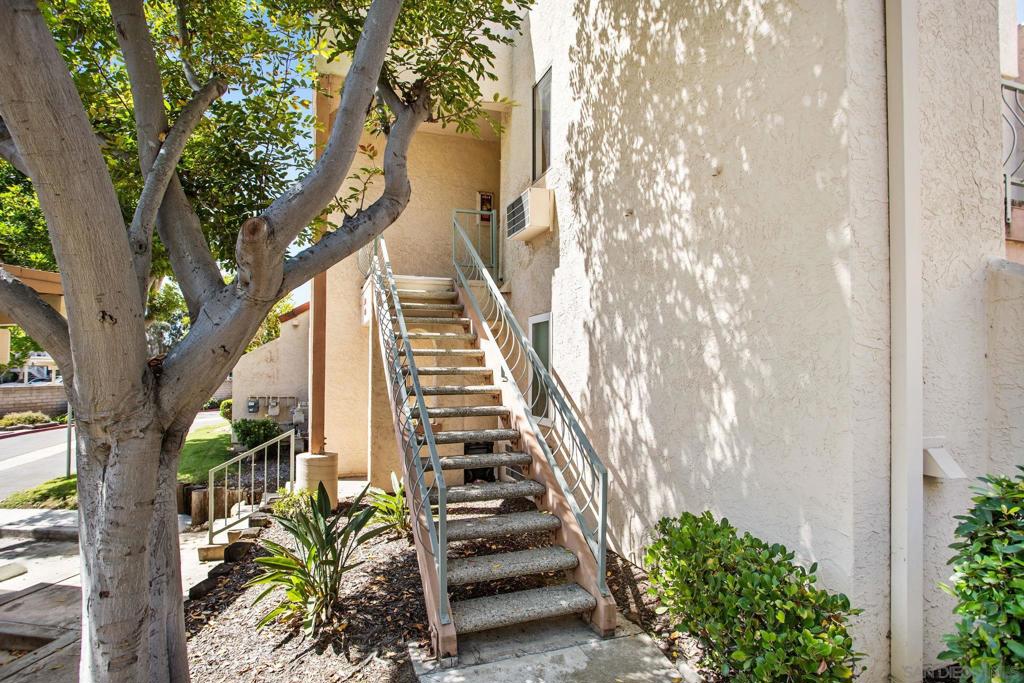 10875 Camino Ruiz 50