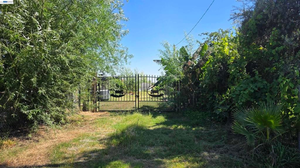 3541 Howsley Road