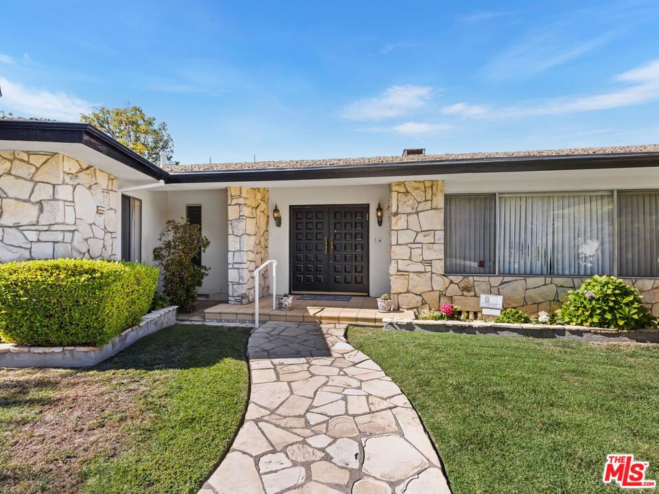 1120 Maybrook Drive