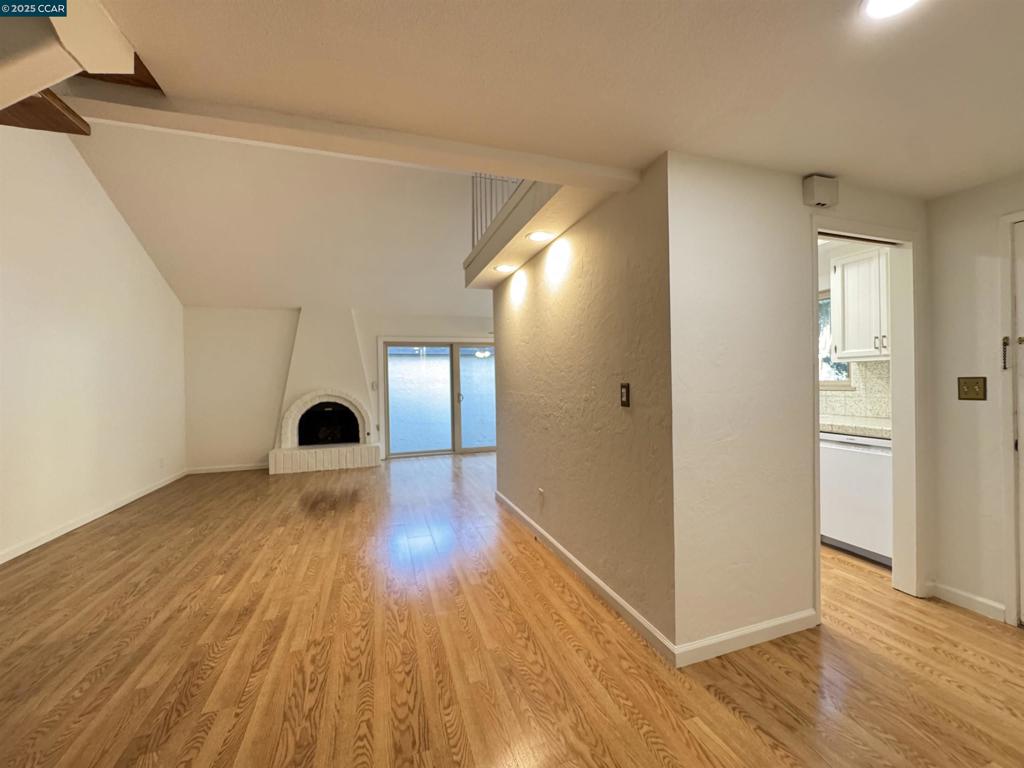 CASITASDEG - Residential Lease