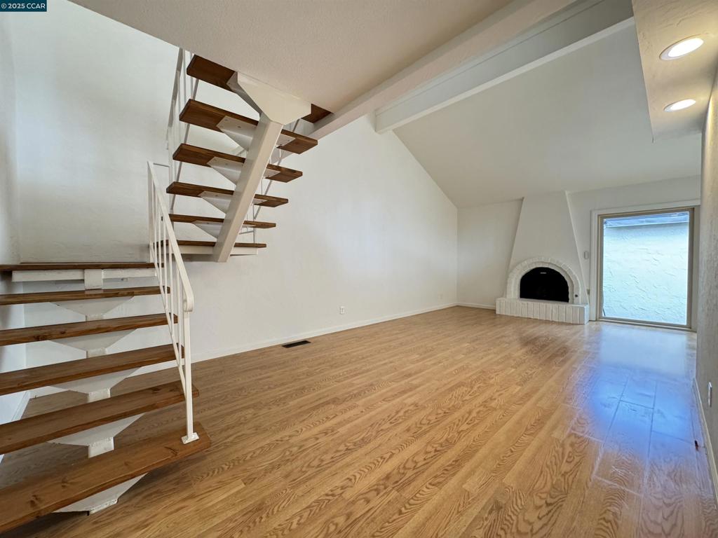 CASITASDEG - Residential Lease