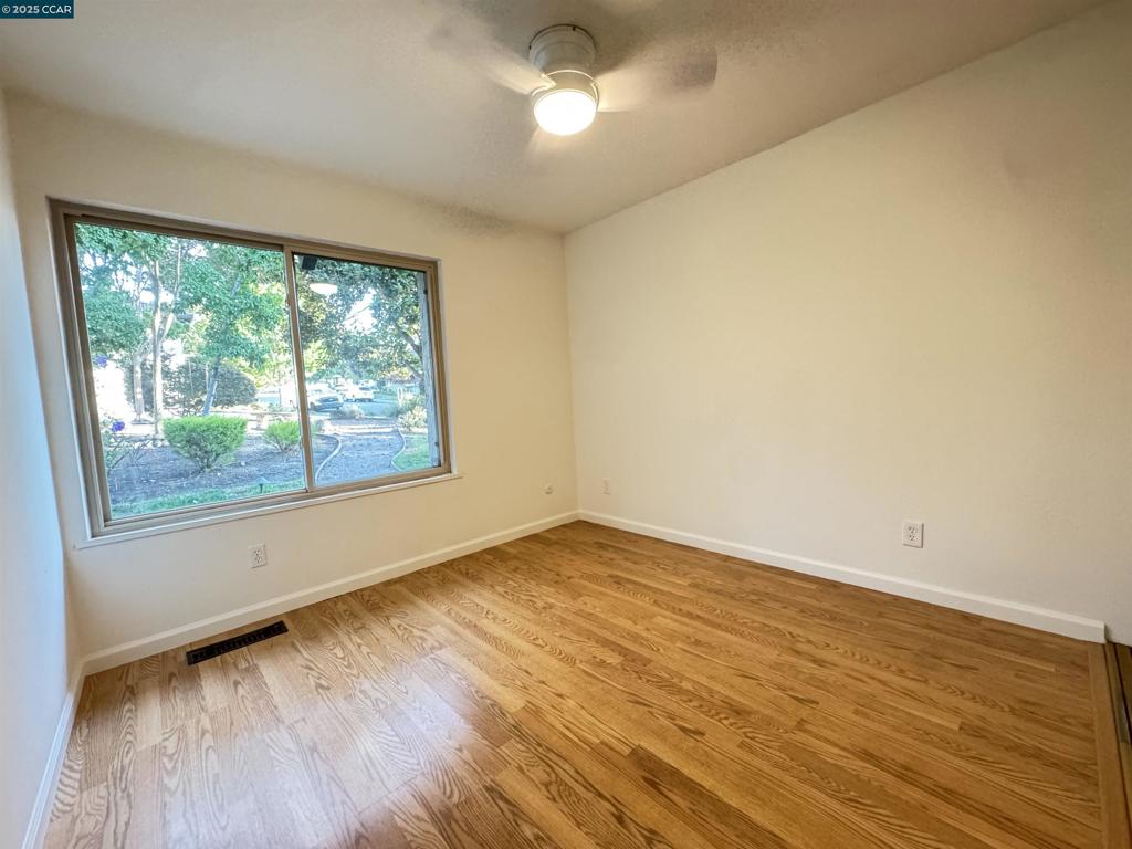 CASITASDEG - Residential Lease