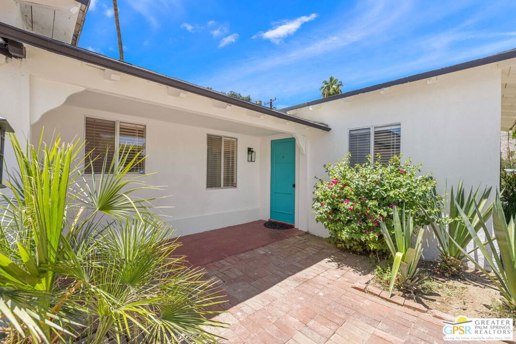 1345 E Camino Primrose