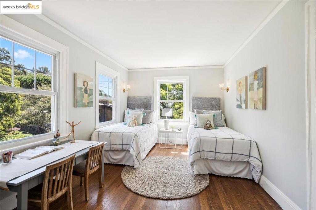 LINCOLN HEIGHTS - Residential