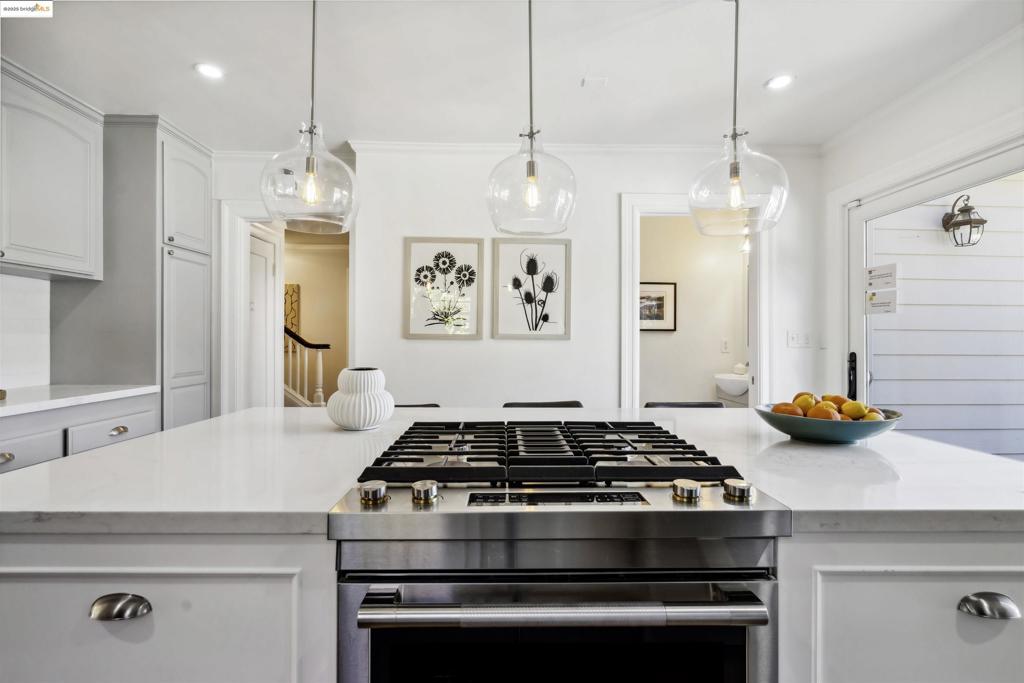 LINCOLN HEIGHTS - Residential