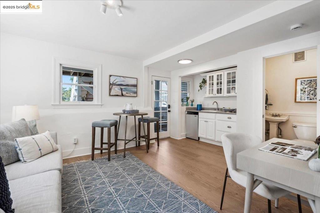 LINCOLN HEIGHTS - Residential