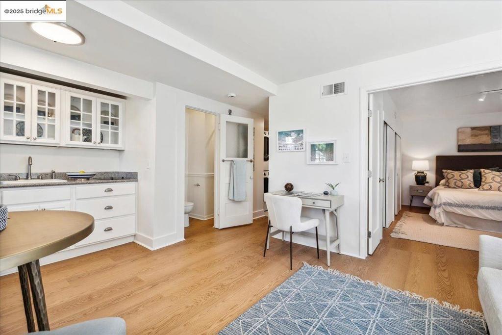 LINCOLN HEIGHTS - Residential