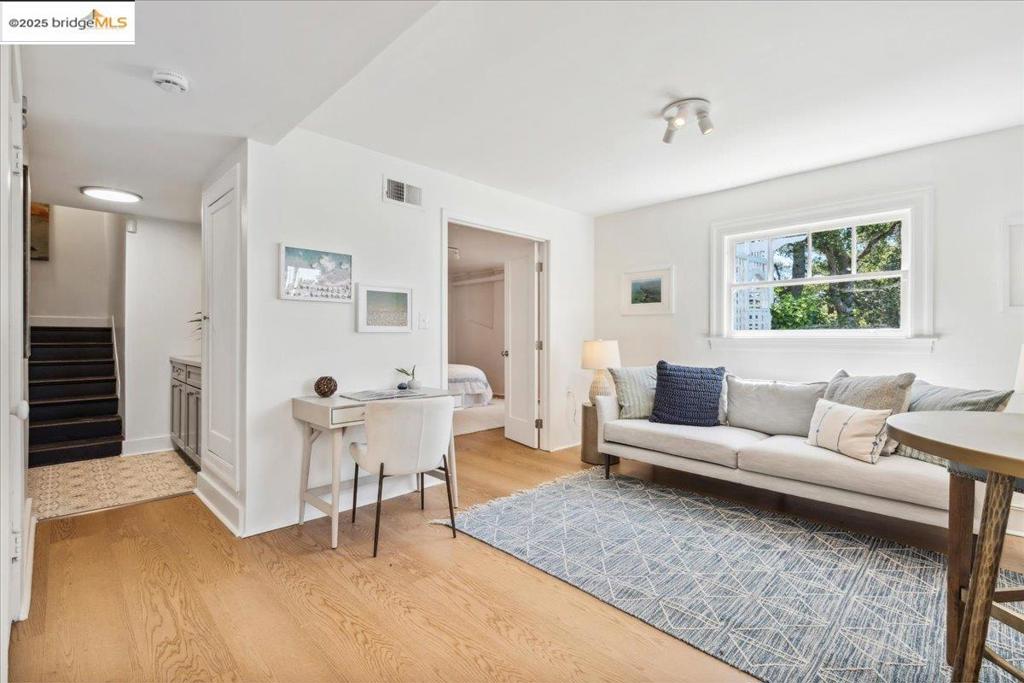 LINCOLN HEIGHTS - Residential