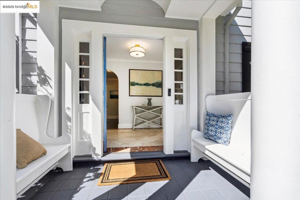 LINCOLN HEIGHTS - Residential