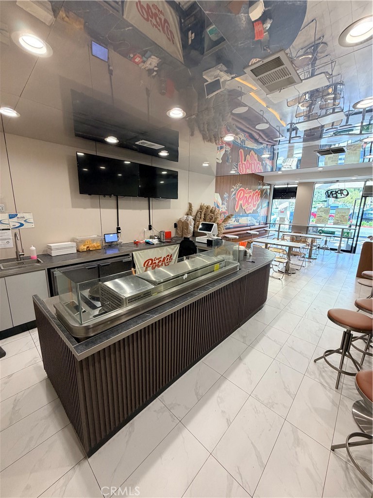 2759 DIAMONND BAR Boulevard