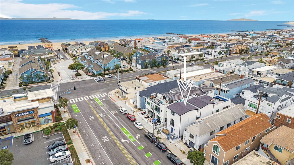 Located at the top of the Balboa Peninsula, just steps from the sand, this duplex is fully furnished and comes with two vacation rental short-term permits and proven rental income history. Whether you’re looking to invest, 1031 exchange, or eventually move in, this property has so much to offer.
This is the first property i have ever seen that was designed and built specifically for vacation rental.
This property features two beautifully designed, turnkey units:
Rear Unit: 5BR / 3.5BA — Private direct access from the 2-car garage, open-concept kitchen and living, large bonus/media room, and a rooftop deck with city and mountain views.
Front Unit: 3BR / 2.5BA — A charming beachside retreat with a welcoming front porch on 32nd Street, perfect for indoor-outdoor living and entertaining. You can see the 32nd Street Lifeguard tower on the sand from the front of the house
Additional features include AC & heat, 4-car parking (2-car garage + 2-car carport), and very nice finishes throughout
Just a short stroll to the beach, Lido Marina Village, the Bayfront, local boutiques, coffee shops, and top-tier dining. Fast access to PCH and nearby freeways.
Whether you're an investor seeking immediate income and long-term appreciation, or a future homeowner wanting to lock in your dream home today and buy later—this is a Newport Beach opportunity you don’t want to miss.