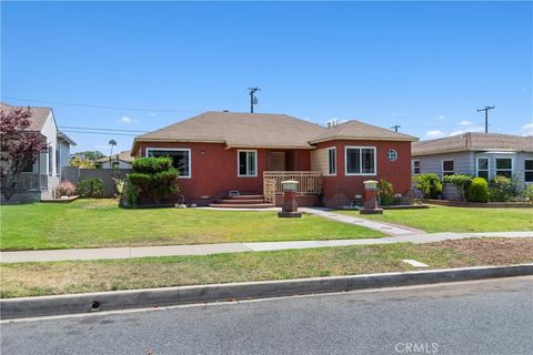 Photo of 11028 Spinning AVE, Inglewood, CA 90303 (MLS # SB26123349)