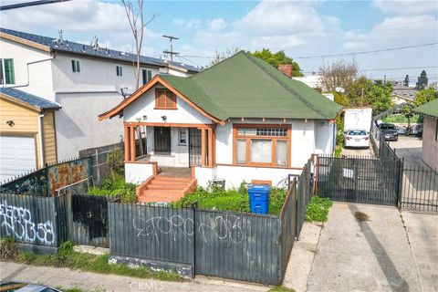 257 W 42nd Los Angeles CA 90037